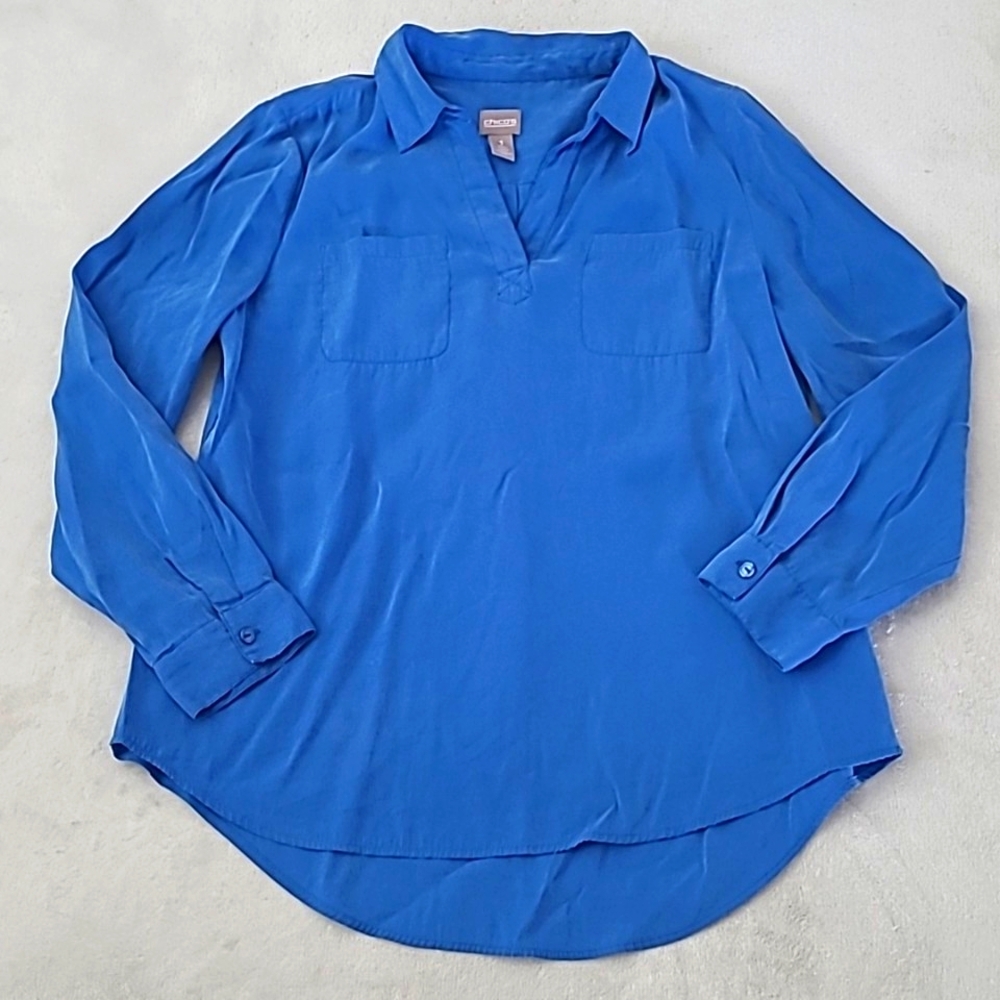 Chicos Women Size 1 Modal V-Neck Blue Blouse Roll-Tab Long Sleeve Classic Preppy